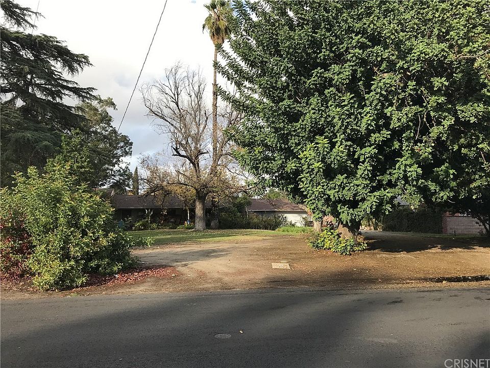 2nd image of 14203 Valerio St