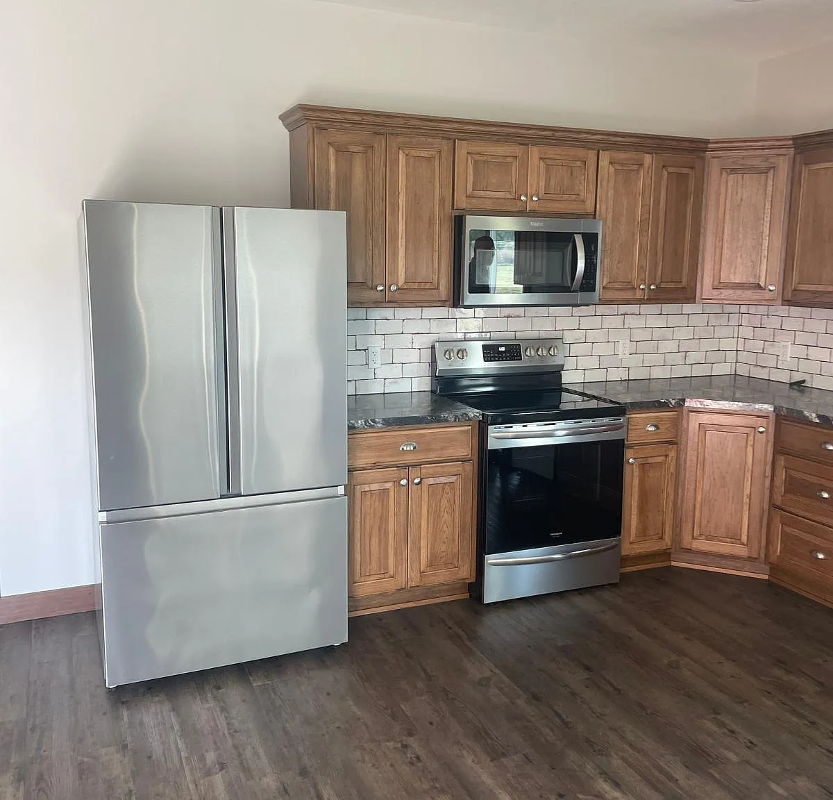 416 Olaf Ave — Photo 4