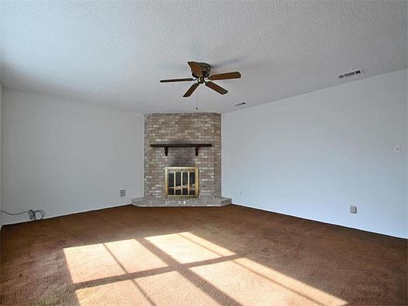 4th image of 6811 Skynook Dr