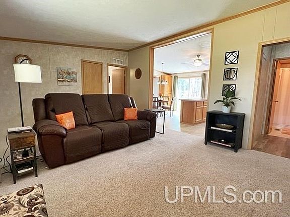 4th image of 1414 Fj St