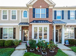 9 Cobble Ln, Greensboro, NC 27407
