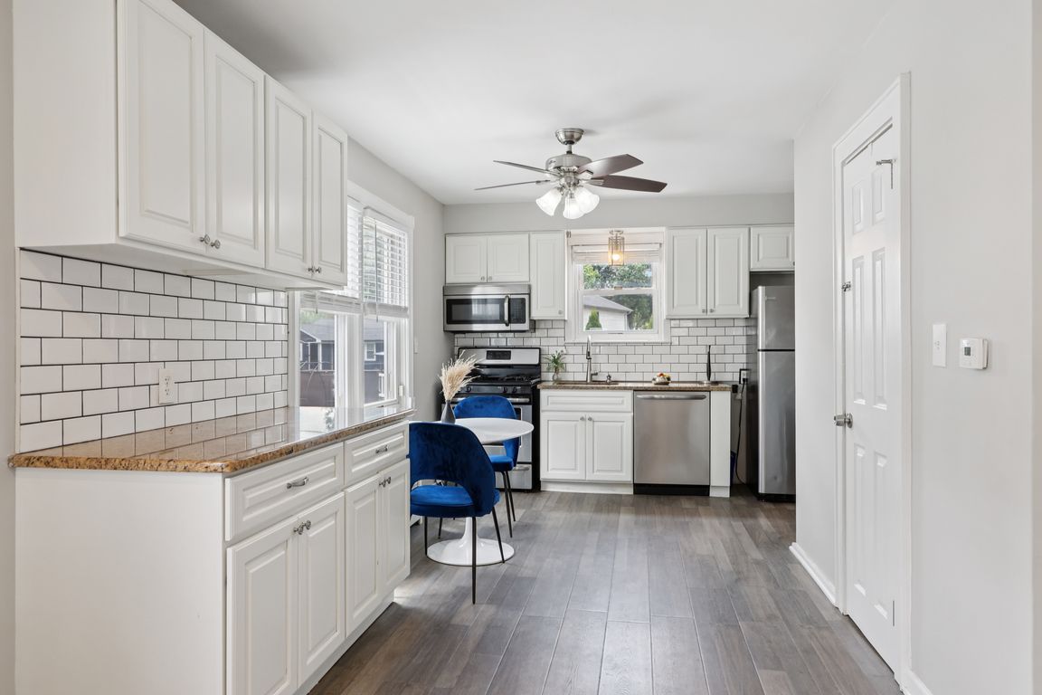 Harding Ave-S1707-012.jpg