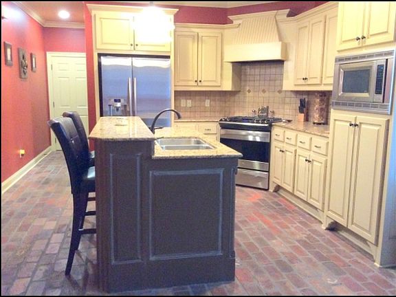 4th image of 20 Silver Cedar Ct