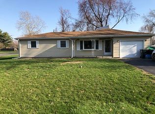 23721 W Essex Dr, Channahon, IL 60410