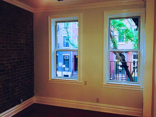 Rented by Bank Neary | media 51