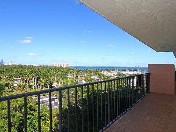 2nd image of 2575 S Bayshore Dr APT 10B