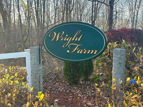 9 Molly Lane, Atkinson, NH 03811