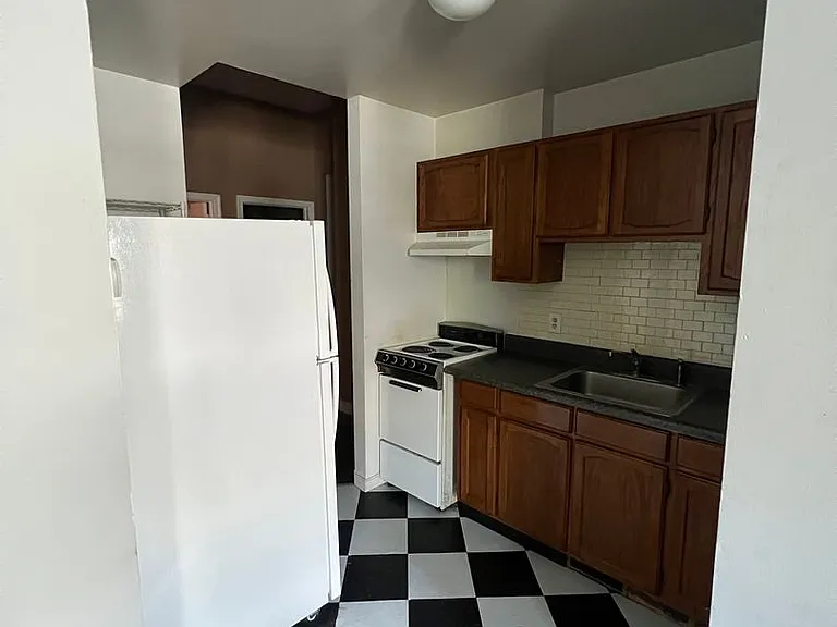 2623 Floyd Avenue — Photo 14