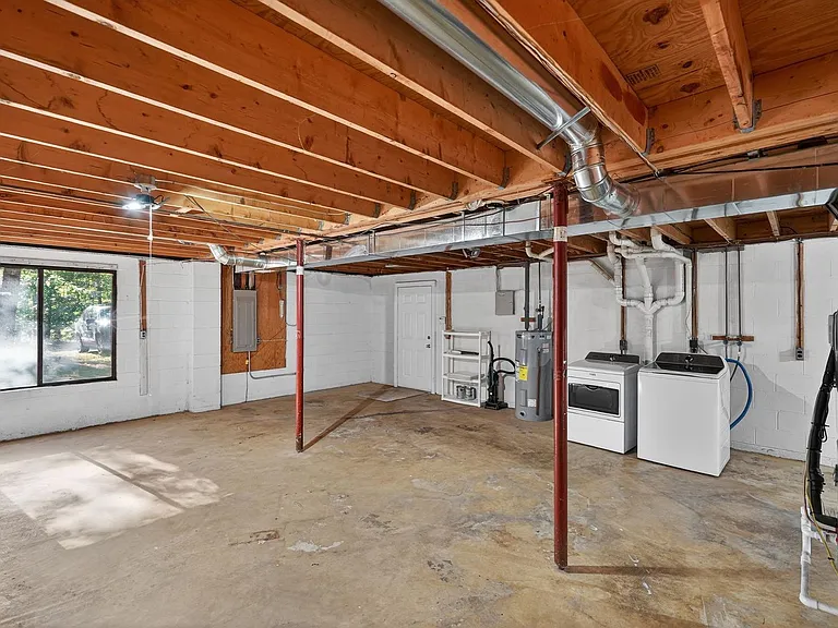 4225 Robinson Rd — Photo 28