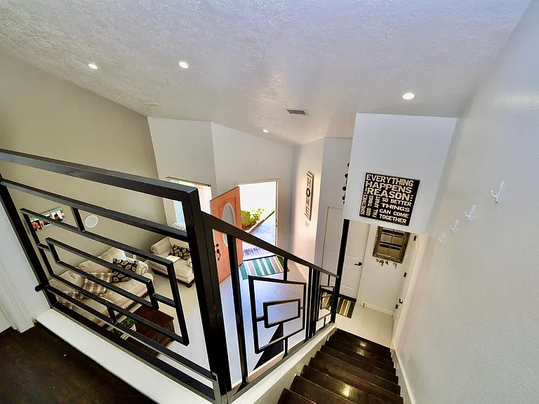 3330 Beran Dr — Photo 6