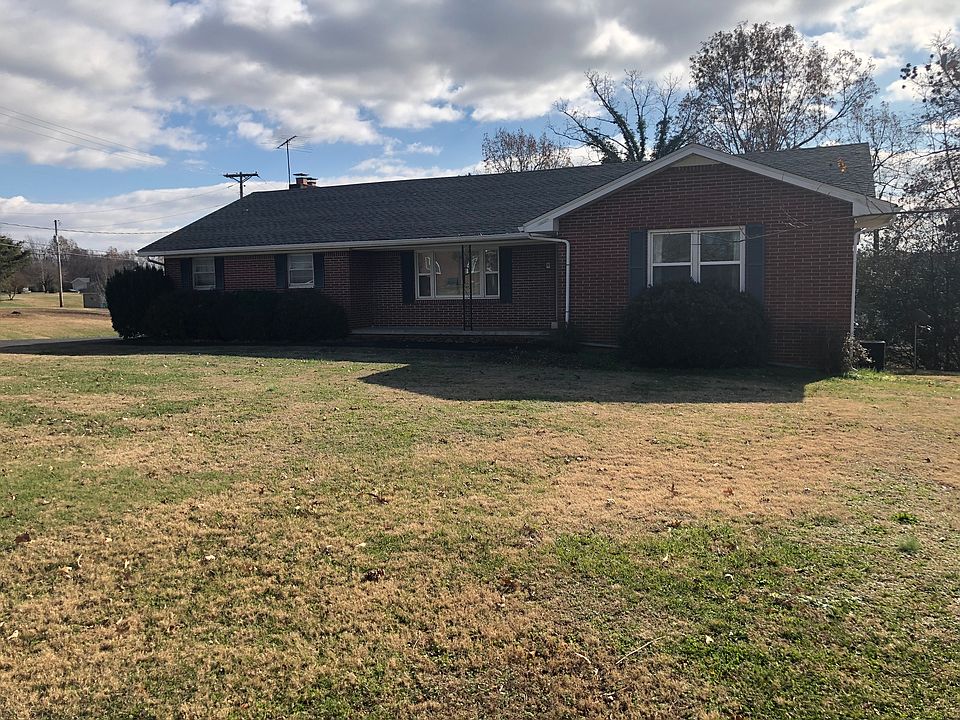 1st image of 127 Circle Dr