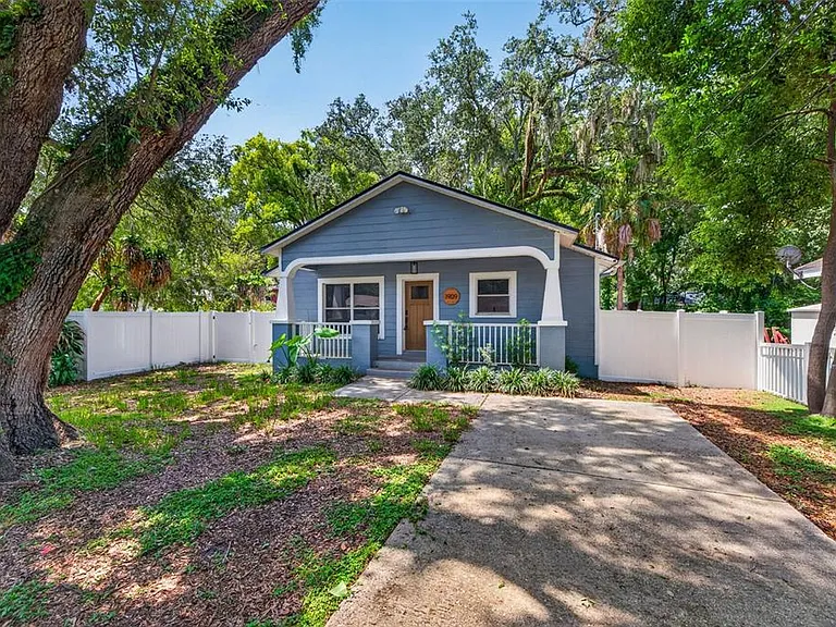 1909 E Henry Ave — Photo 2