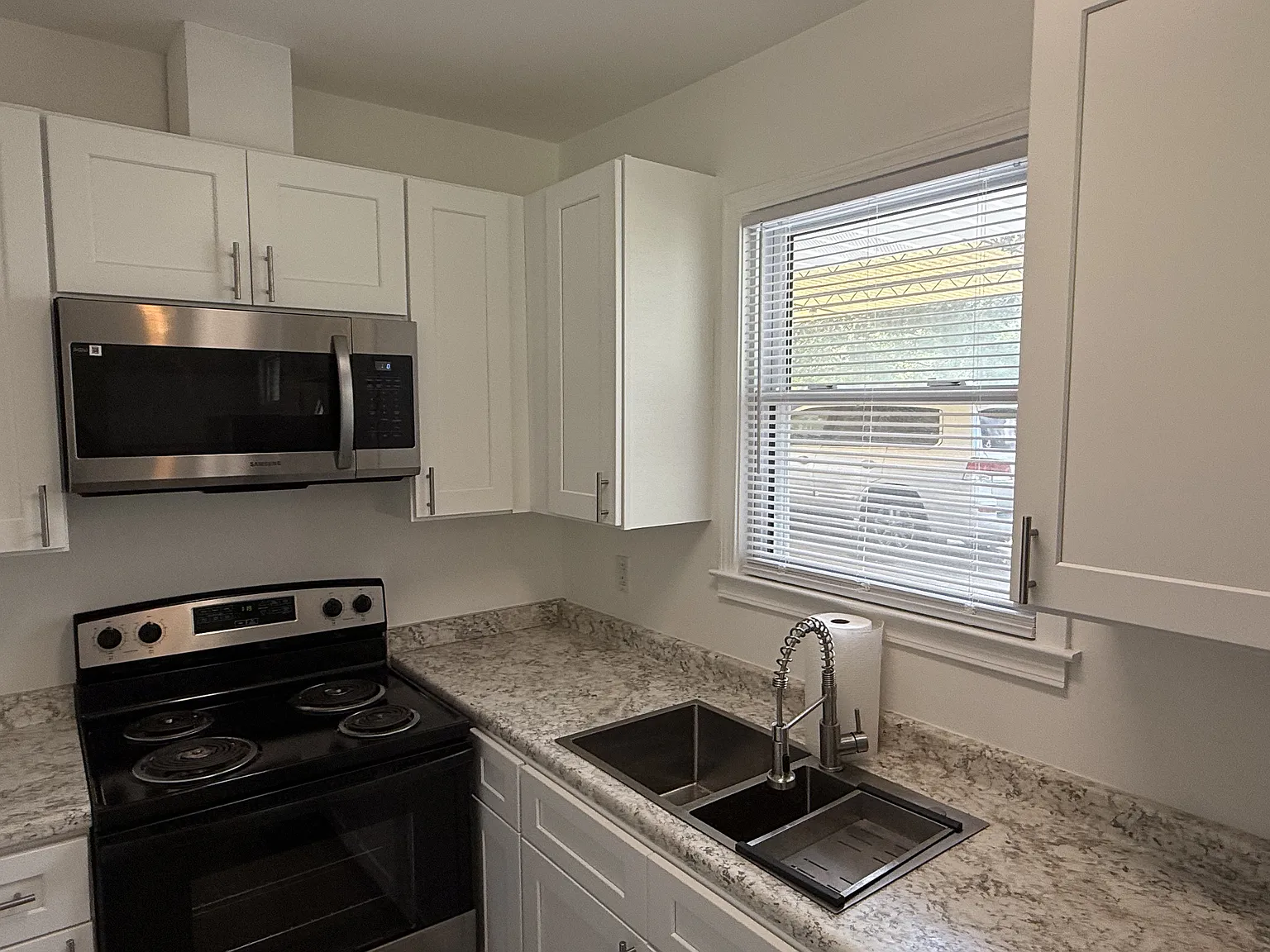1 bed, 500 sqft, $900 — Photo 3