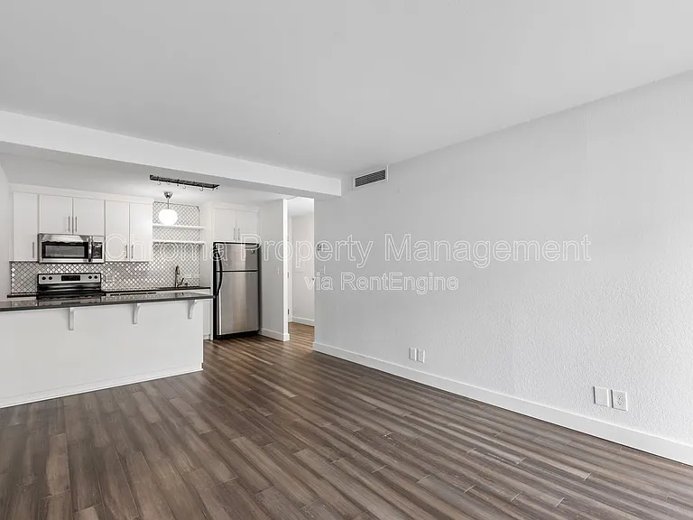 111 SW Harrison St #3E — Photo 4