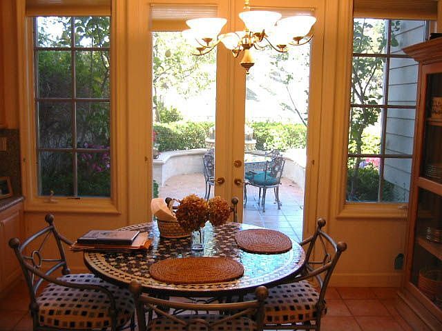 breakfast room leads to yard