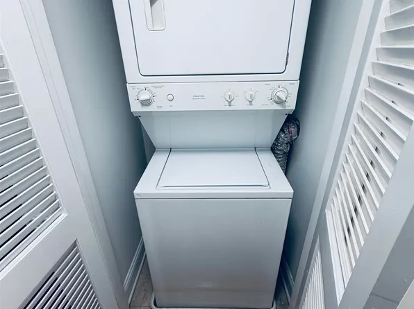 725 Jefferson Street image 9 of 9