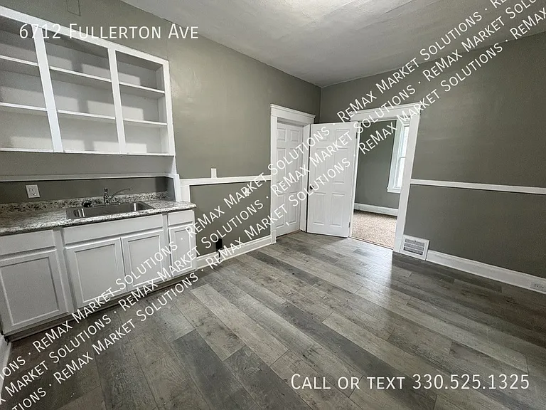 6712 Fullerton Ave — Photo 2