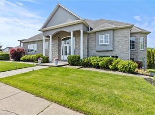 3689 Cardinal Dr, Niagara Falls, ON L2H2Y1