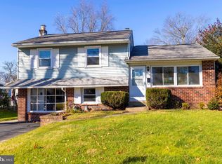 205 Willard Rd, Hatboro, PA 19040