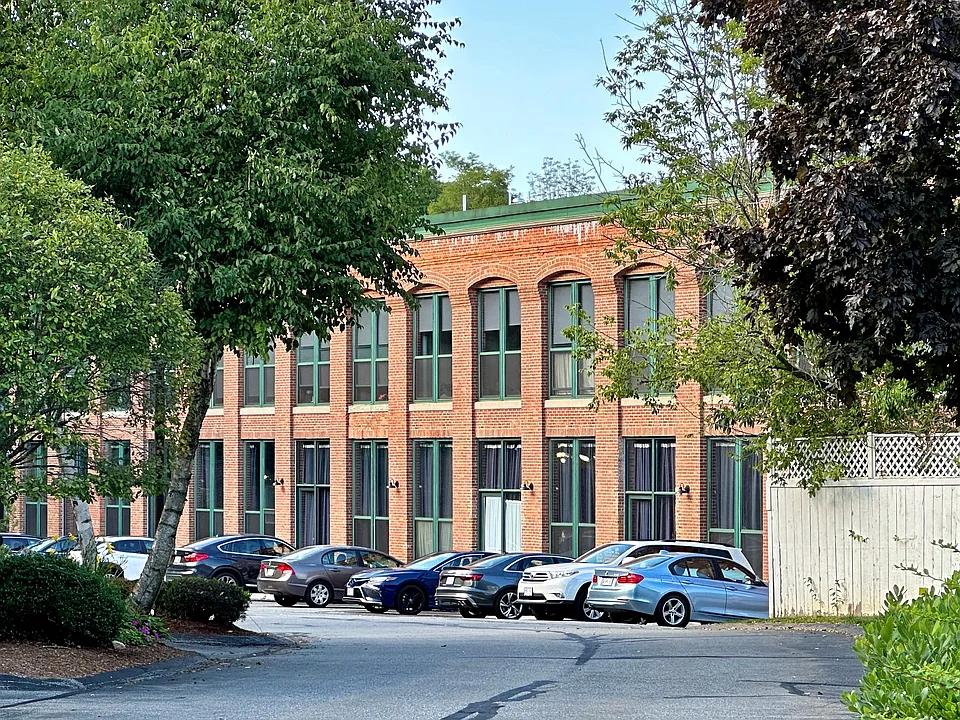 1665 Main Street