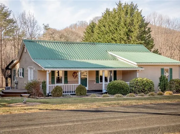 141 Turney Rd, Lowgap, NC 27024