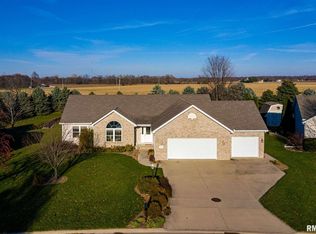 213 Thornton Ct, East Peoria, IL 61611