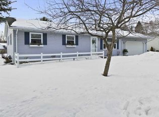 109 Ridge Rd, Clintonville, WI 54929