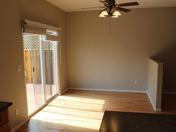 4th image of 1657 SE 29th Ave