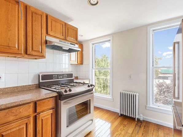 238 26th St APT 3R