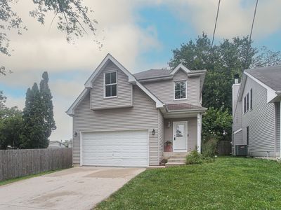 107 Hammond Ave, Wauconda, IL, 60084