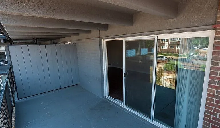 SloHi 1516 Perry Street — Photo 10