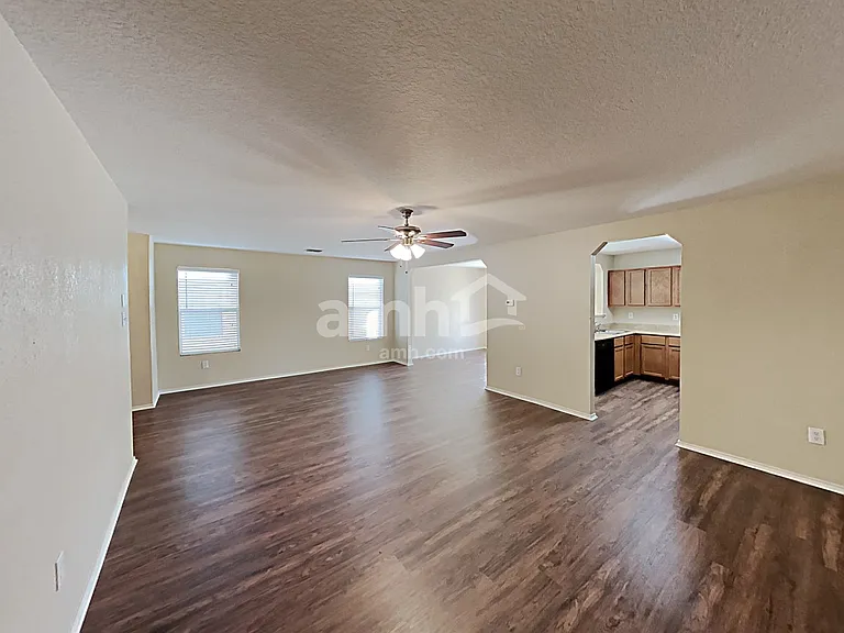 9331 Juniper Spg — Photo 7