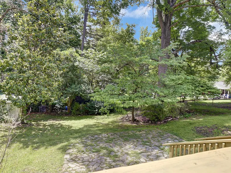 121 Marshdale Ave SW — Photo 40