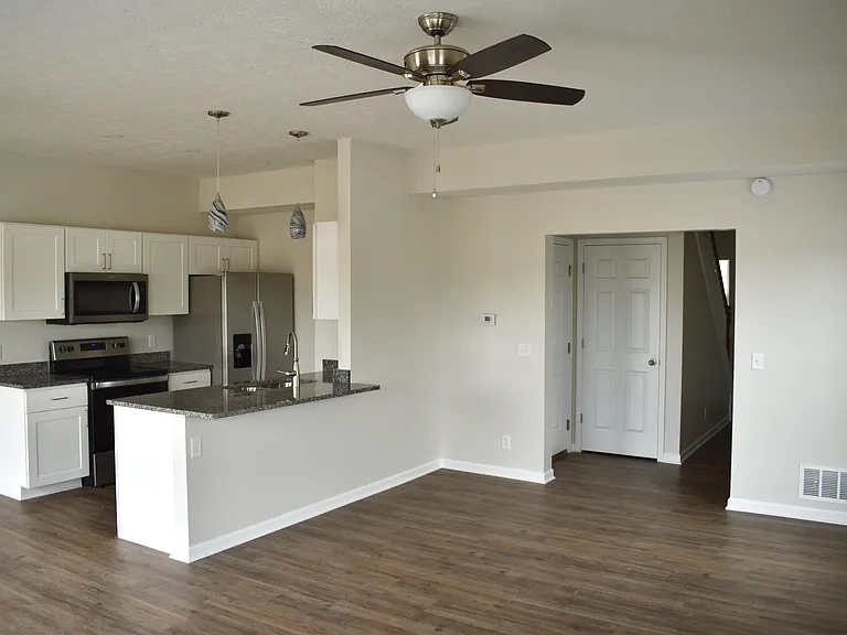 Emerald Point Landing — Photo 21