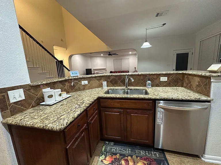 2540 Arbor Dr — Photo 14