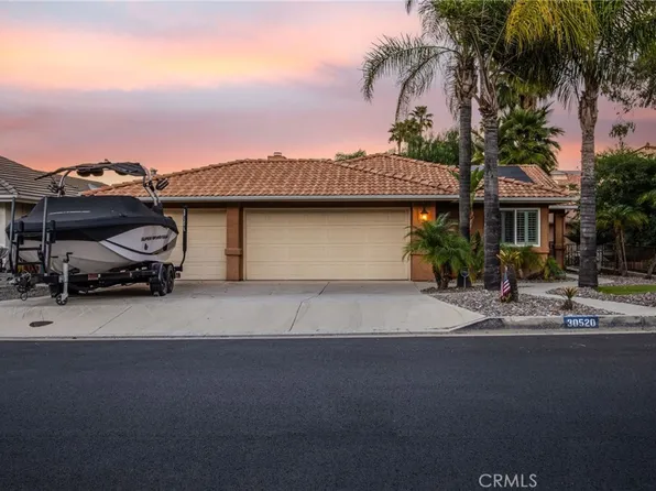 30520 Cinnamon Teal Dr, Canyon Lake, CA 92587