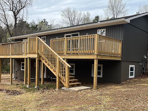 back deck w/stairs