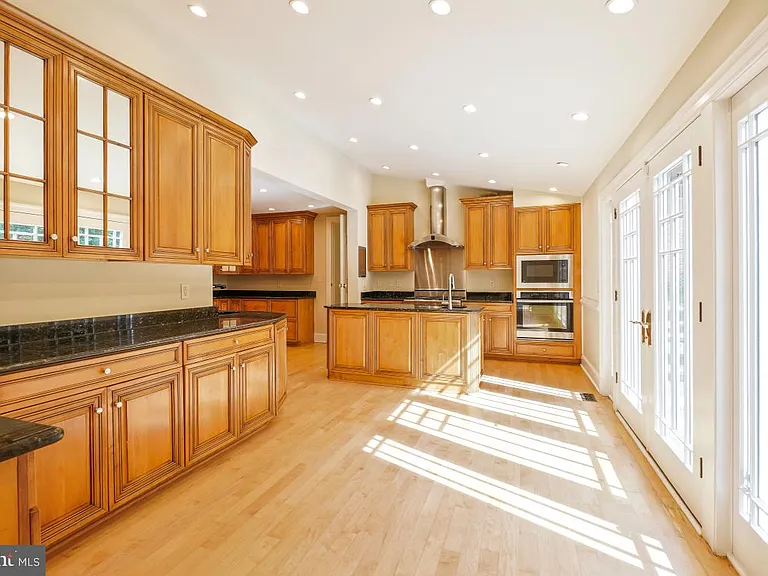 4900 Indian Ln NW — Photo 16
