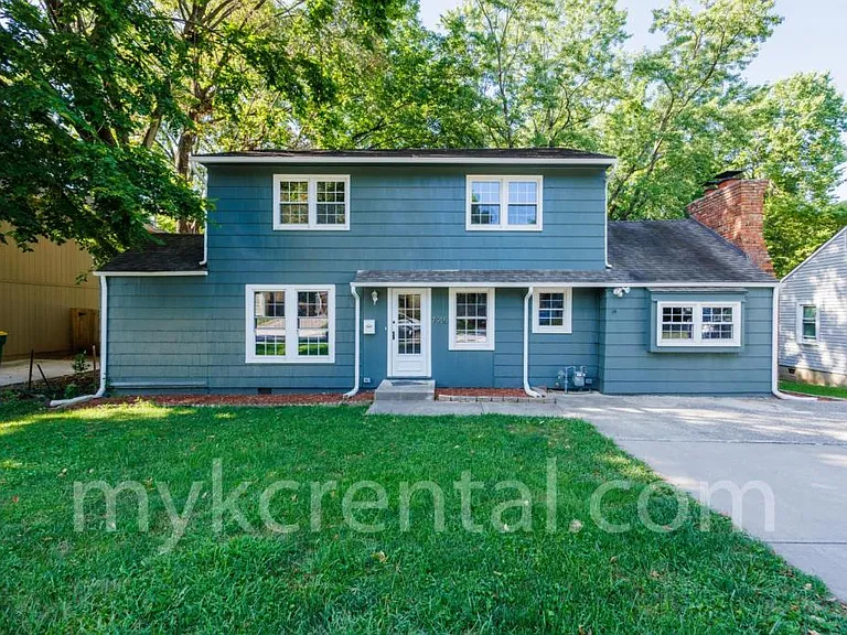 7915 W 59th Ter — Photo 22
