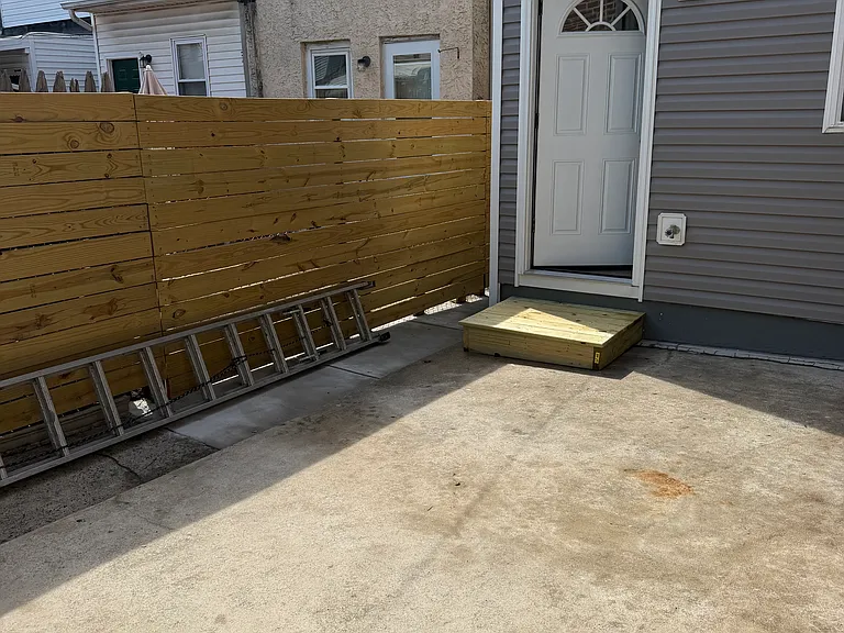 3141 Weikel St — Photo 6