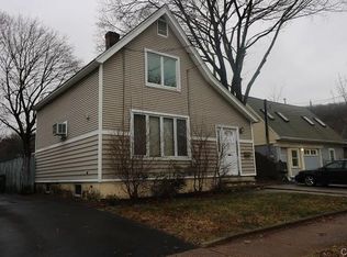 17 Benton St, Hamden, CT 06517