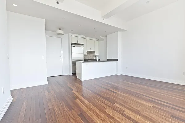 Rented by Evans Real Estate | media 18