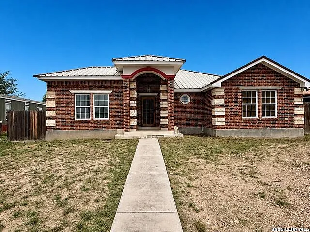 3548 Sauz Dr