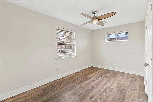 2716 N Sibley St — Photo 10