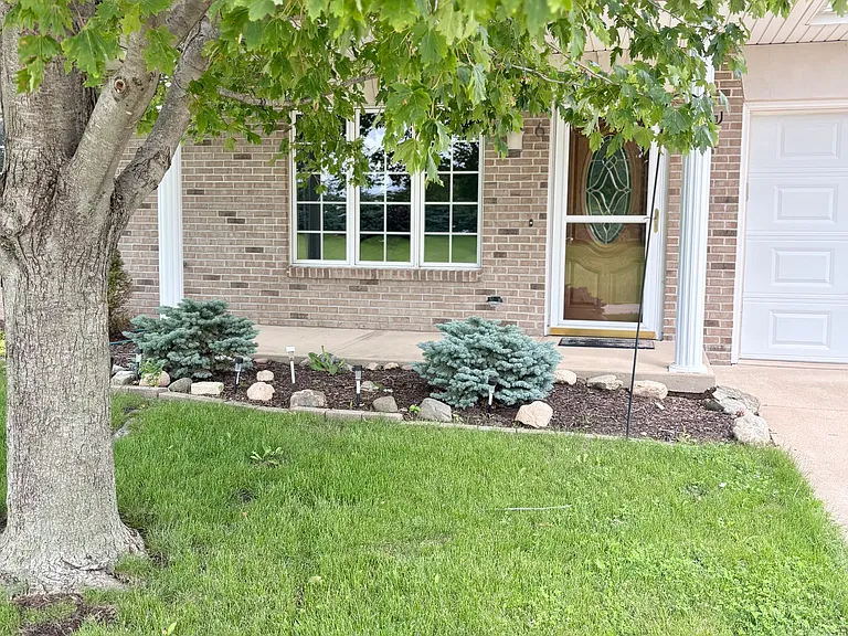204 E Church St #6 — Photo 4