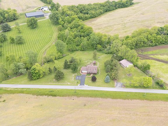 3rd image of 9162 Township Road 169 N