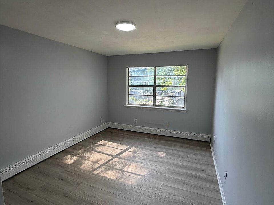 1st image of 74 Park St #11