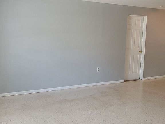 4th image of 4626 Hunter Ridge Dr