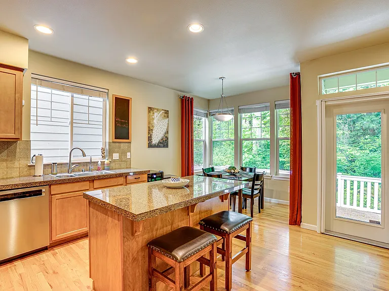 23914 33rd Dr SE — Photo 4