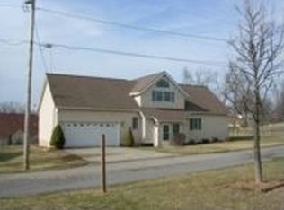 418 Corona Dr, Morgantown, WV 26508